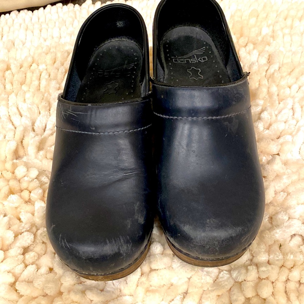 Women dansko